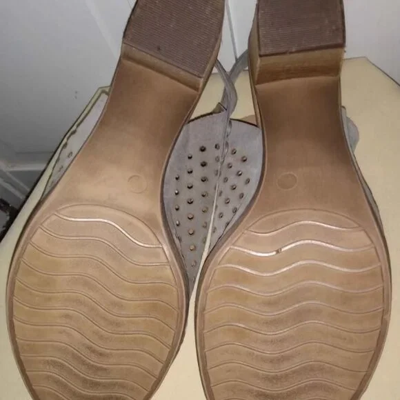 Sophia Milano Gray Suede Leather Slingbacks 10 - Picture 3 of 4